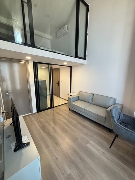 living room and room interior of KnightsBridge Space Sukhumvit-Rama 4