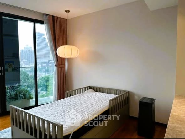 bedroom of La Citta Delre Thonglor 16