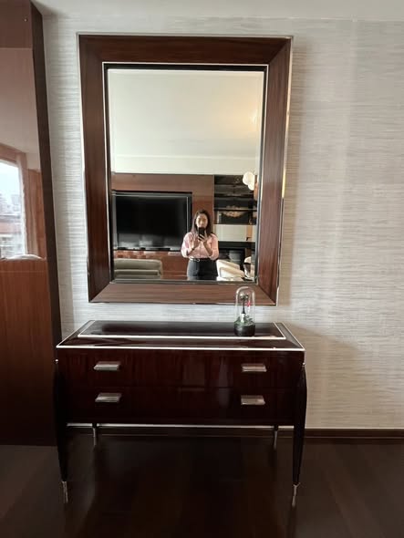room interior of La Citta Delre Thonglor 16