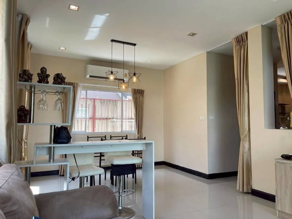 living room of Lanceo CRIB 2 Pinklao-Rama 5