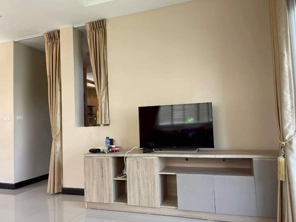 living room and bedroom of Lanceo CRIB 2 Pinklao-Rama 5