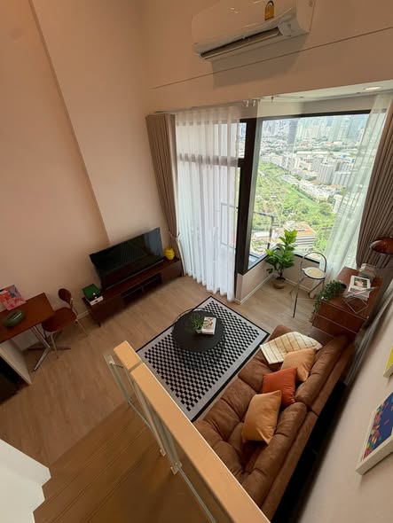 bedroom and living room of Landmark @MRTA Station