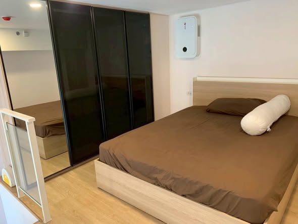 bedroom and room interior of Landmark @MRTA Station