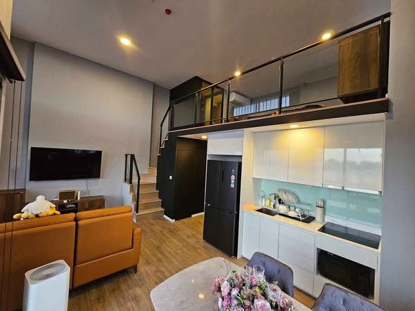 living room of Landmark @MRTA Station