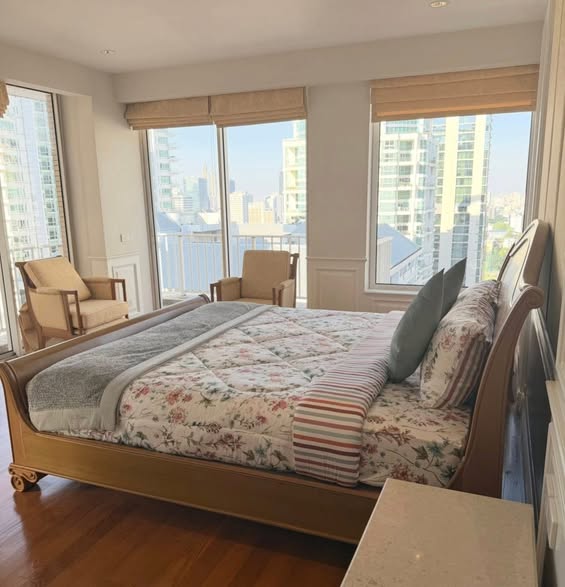 bedroom of Langsuan Ville