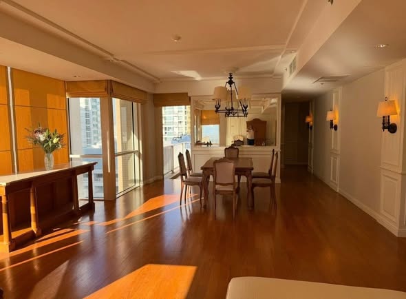 living room of Langsuan Ville
