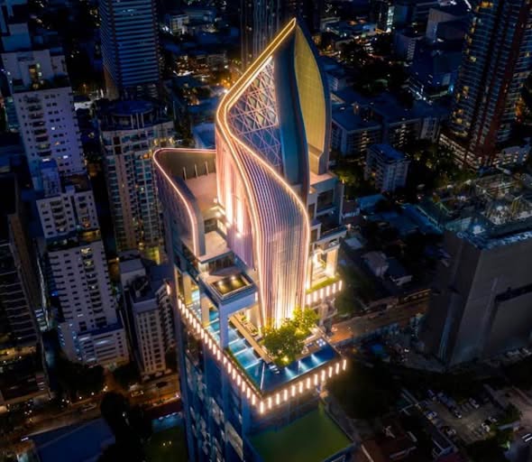 LAVIQ Sukhumvit 57