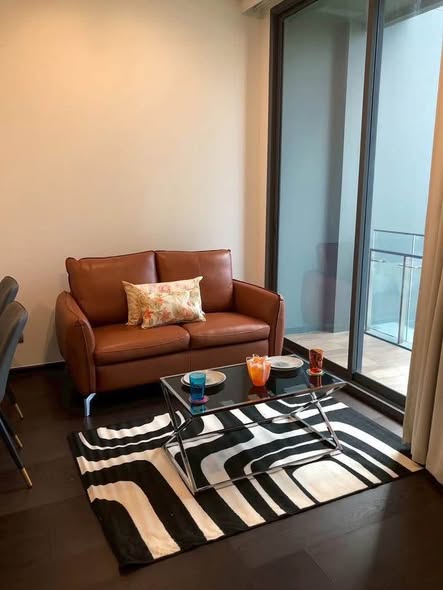 living room and room interior of LAVIQ Sukhumvit 57