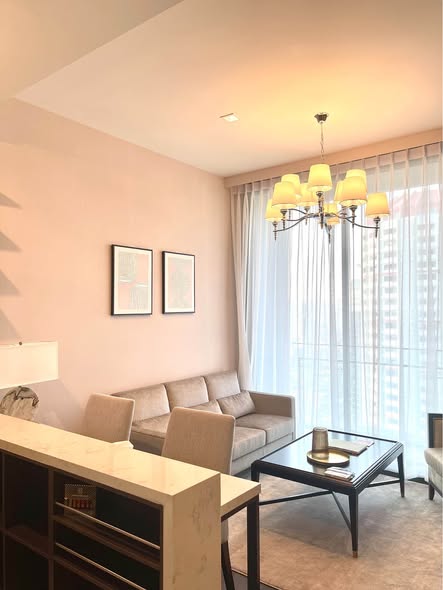 living room and room interior of LAVIQ Sukhumvit 57