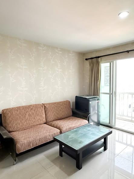 living room of Le Celeste Condominium เลอเซเเลส คอนโดมิเนียม