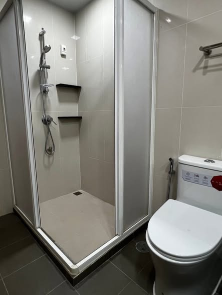 bathroom of Le Cote Sukhumvit 14