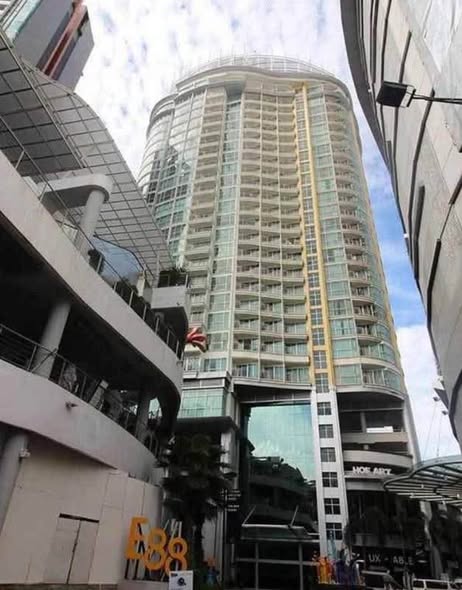 Le Luk Condominium