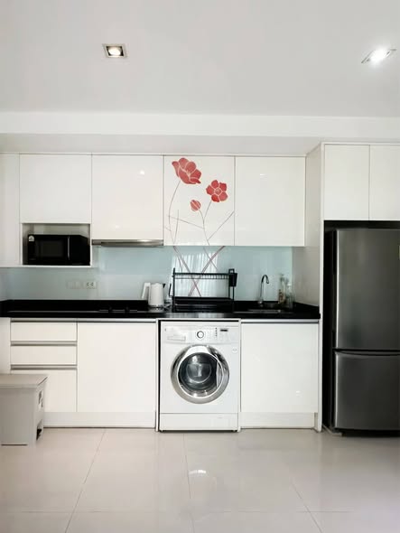 LE NICE CONDO