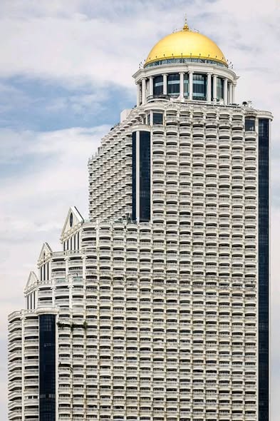 lebua at State Tower