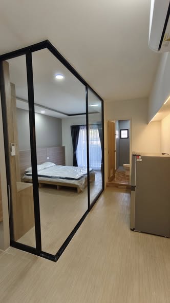 bedroom and room interior of Level Bangna