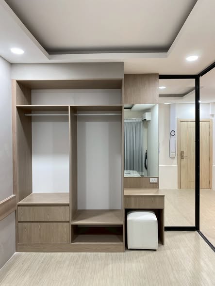 room interior and bathroom of Level Bangna