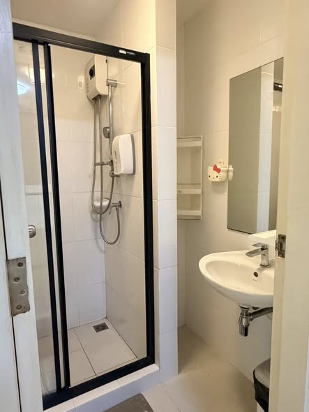 room interior of LIB Ramkhamhaeng 43/1