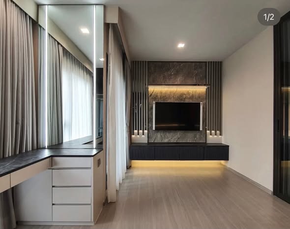 bathroom and kitchen of Life Asoke – Rama 9