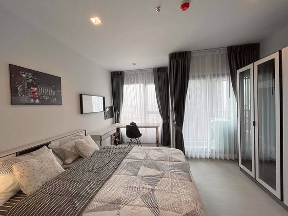 bedroom of Life Asoke – Rama 9