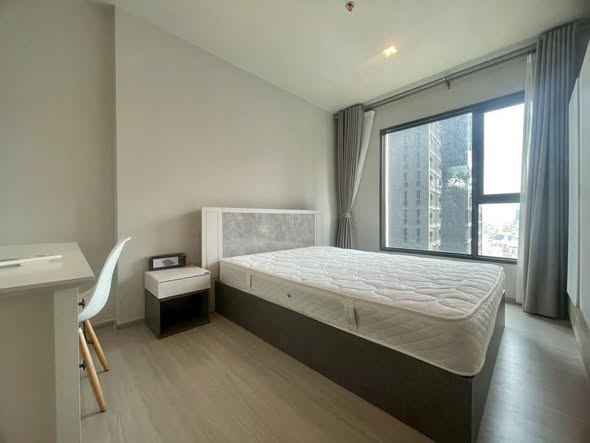 bedroom of Life Asoke – Rama 9