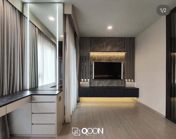 bedroom and bathroom of Life Asoke – Rama 9