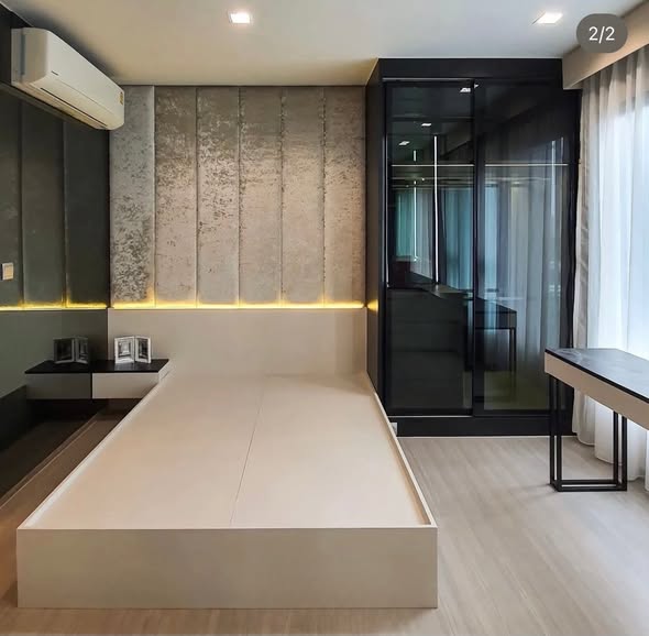 bedroom and room interior and bathroom of Life Asoke – Rama 9