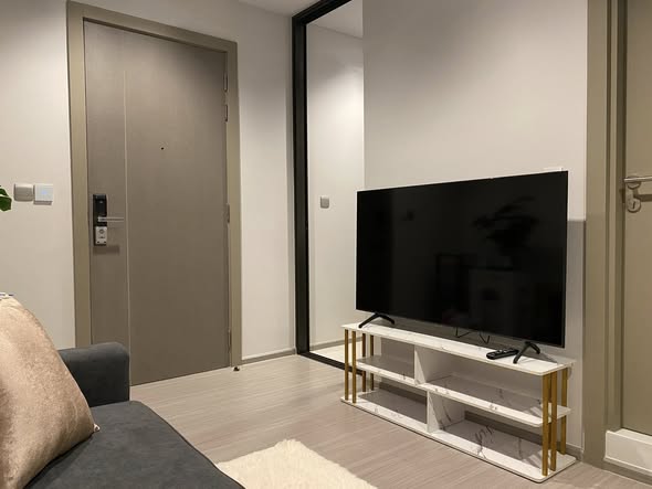 living room and room interior of Life Asoke – Rama 9