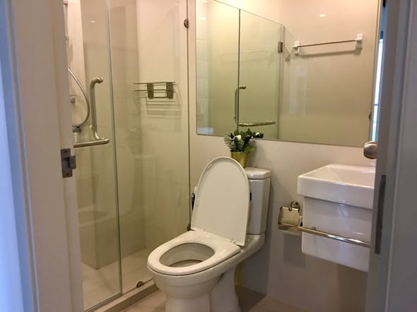 bathroom of Life Asoke