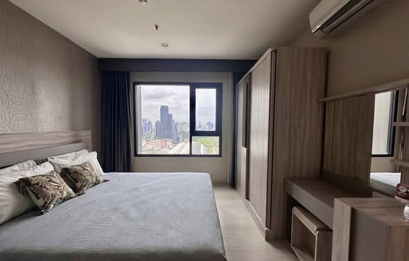 bedroom and room interior of Life Asoke