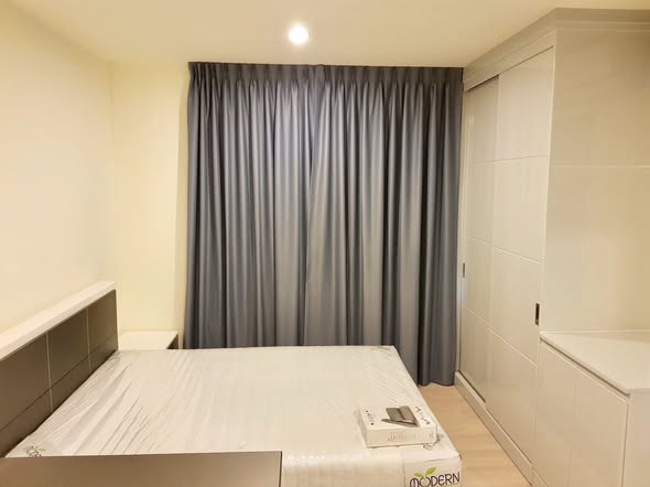 bedroom and room interior of Life Asoke