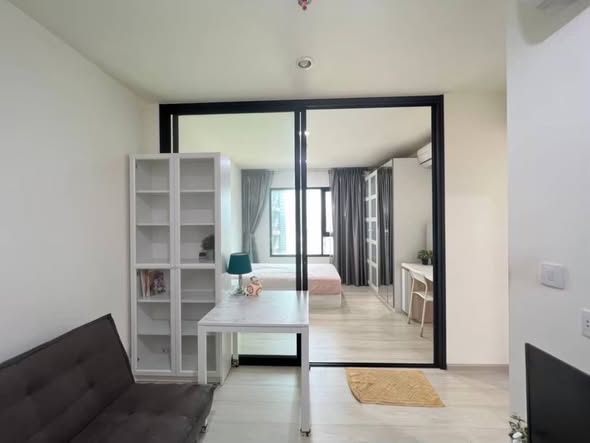 bedroom and room interior of Life Asoke