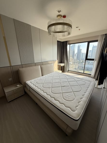 bedroom of Life Asoke Hype