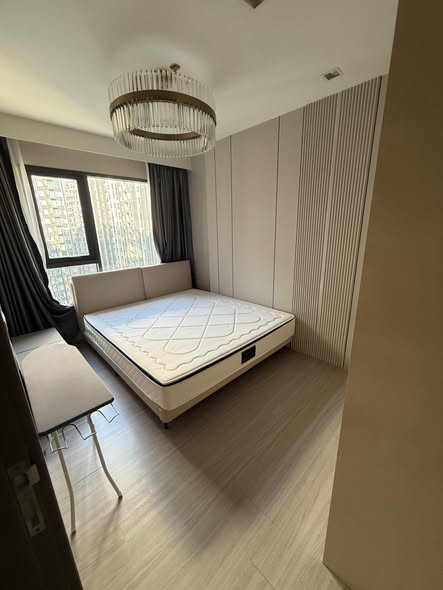 bedroom of Life Asoke Hype