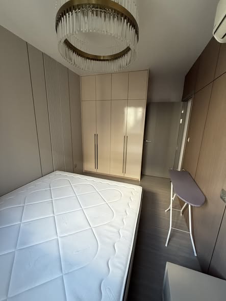 bedroom of Life Asoke Hype