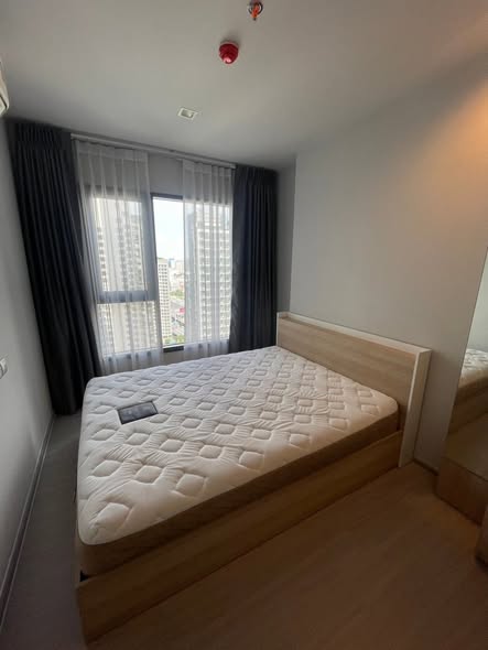 bedroom of Life Asoke Hype