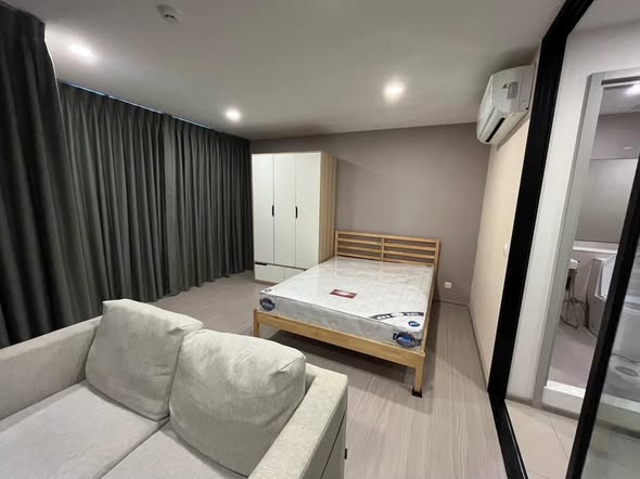 bedroom of Life Asoke Hype