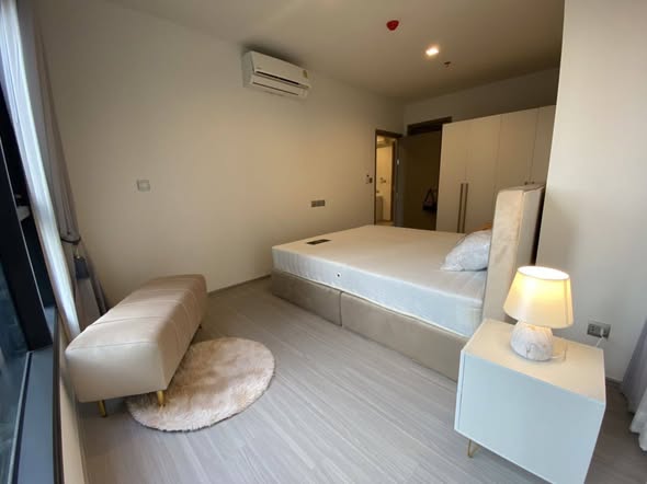 bedroom of Life Asoke Hype