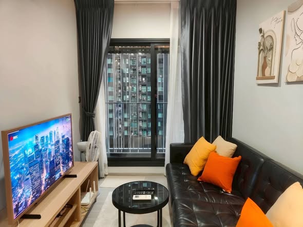 living room and bedroom of Life Asoke Hype