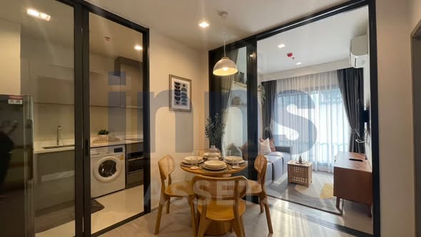 room interior of Life Asoke Hype