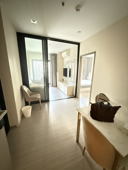 room interior of Life Asoke Hype