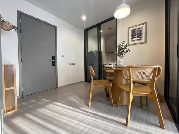 room interior of Life Asoke Hype