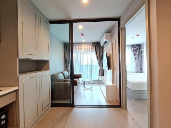 bedroom and room interior of Life Ladprao
