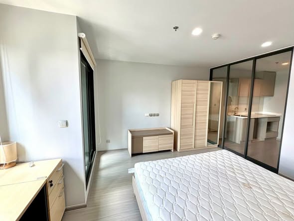 bedroom and room interior of Life Ladprao