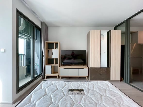 bedroom and room interior of Life Ladprao
