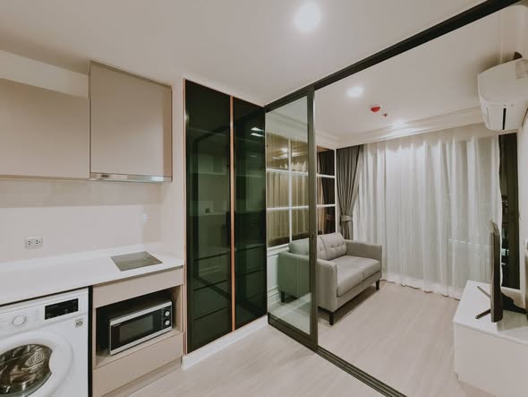 room interior and bathroom of Life Ladprao
