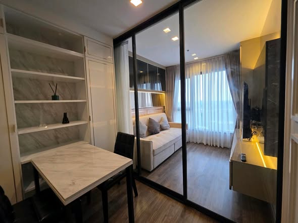 bedroom and room interior of Life Ladprao Valley
