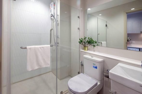 bathroom of Life One Wireless