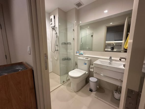 bathroom of Life One Wireless