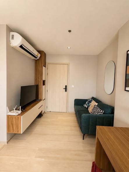 bedroom of Life One Wireless