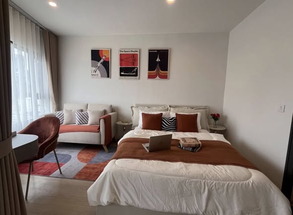 bedroom of Life One Wireless